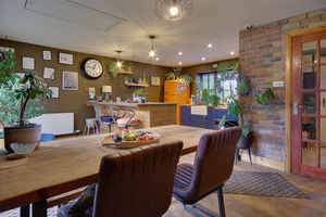 OP Kitchen/Breakfast/Diner- click for photo gallery